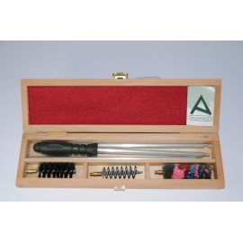  Shotgun cleaning kit with three-piece aluminium cleaning rod.