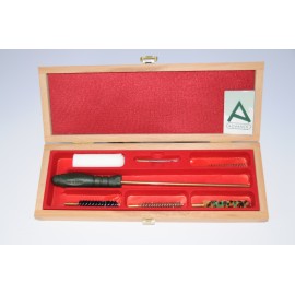  Rifle cleaning kit with three-piece brass cleaning rod. 